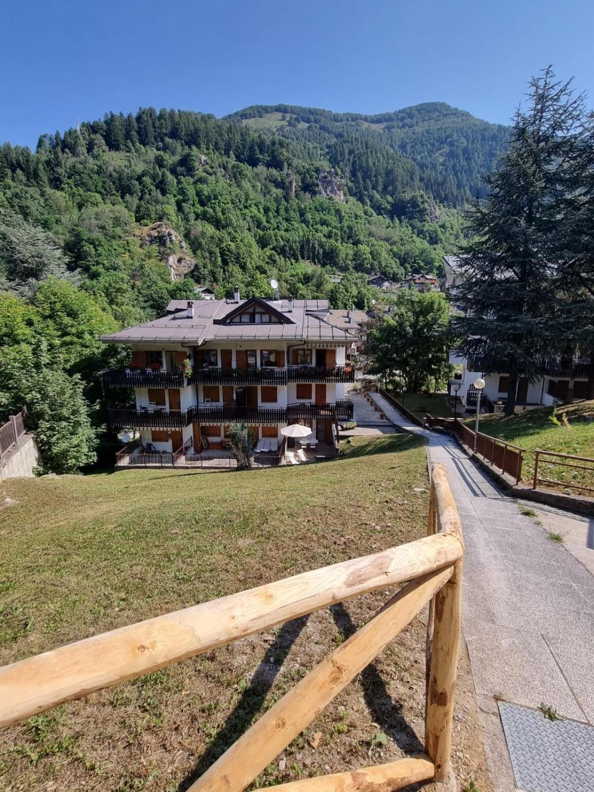 La Casa Del Cervo Leilighet Limone Piemonte Eksteriør bilde