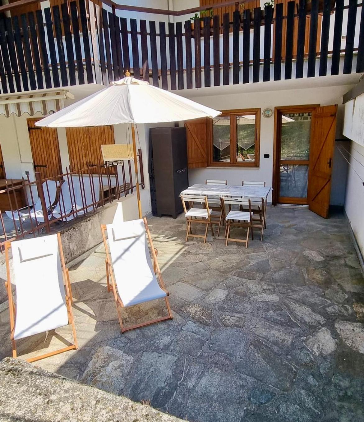 La Casa Del Cervo Leilighet Limone Piemonte Eksteriør bilde
